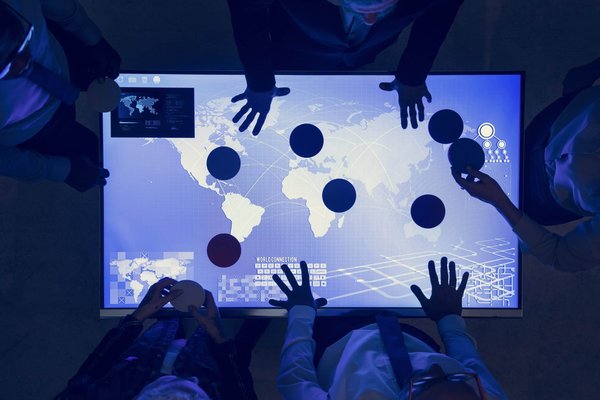 What Cutting-Edge Technologies Are Reshaping the UK Legal Services Sector in 2023?